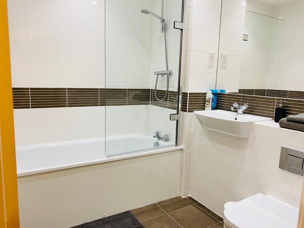 Spacious Two Bedroom Apartment In Balham London Exterior foto