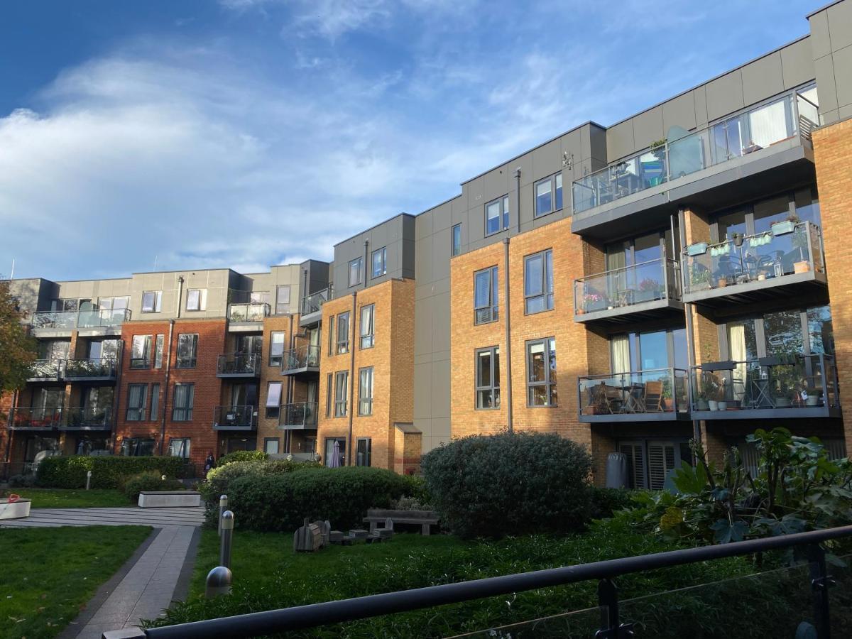 Spacious Two Bedroom Apartment In Balham London Exterior foto