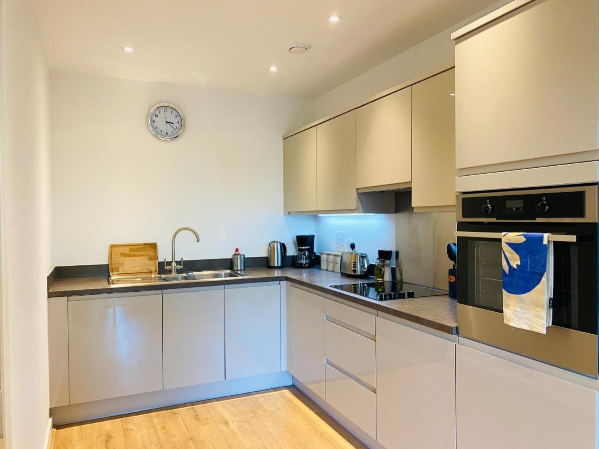 Spacious Two Bedroom Apartment In Balham London Exterior foto