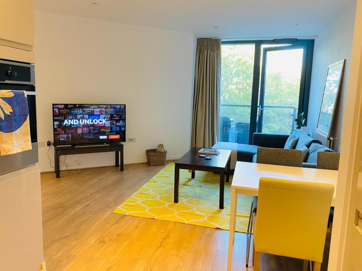 Spacious Two Bedroom Apartment In Balham London Exterior foto